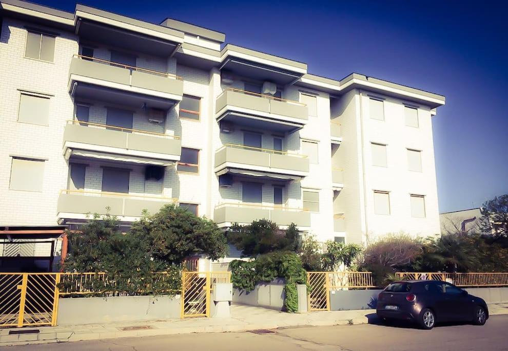 Апартаменты Residenza Tigli Campomarino Lido Экстерьер фото